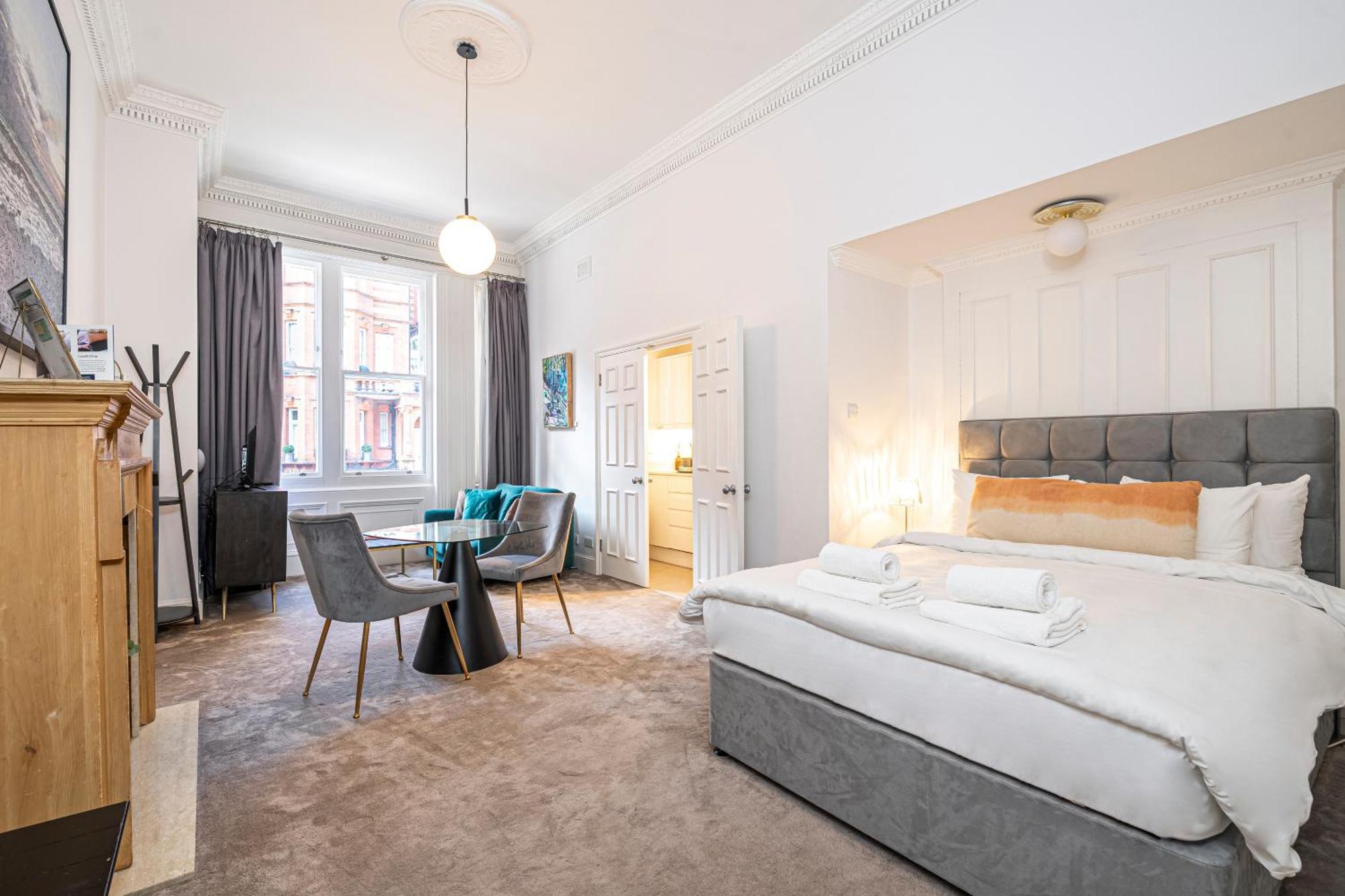 3 Sloane Gardens 2*