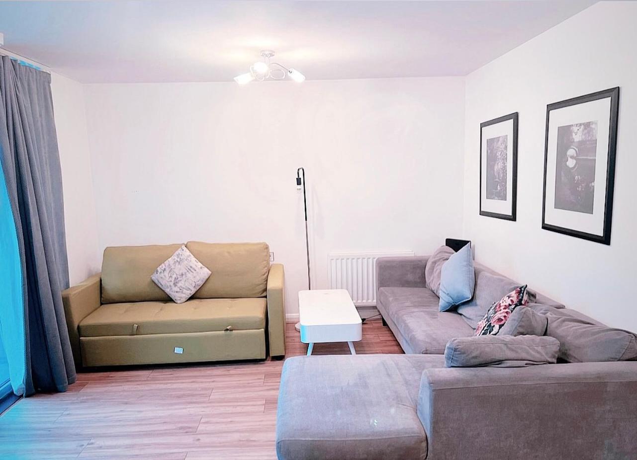 Battersea Chelsea Bridge Apartment *