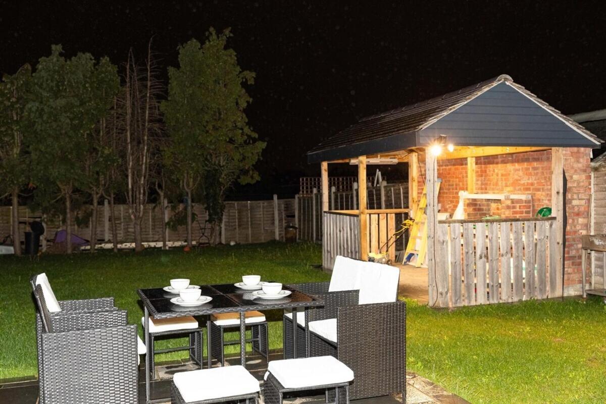 Bonneville House, Private Jacuzzi And Modern Interior Holiday home *