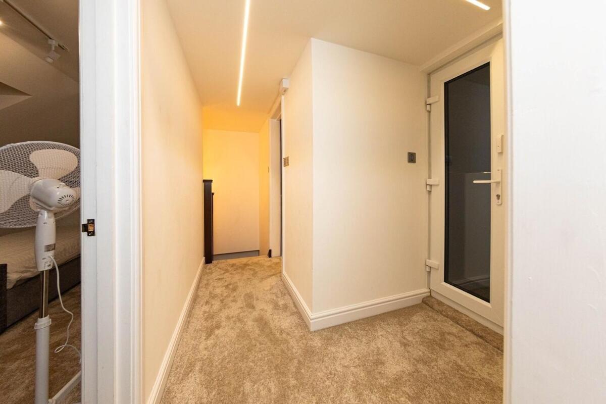 Bonneville House, Private Jacuzzi And Modern Interior London