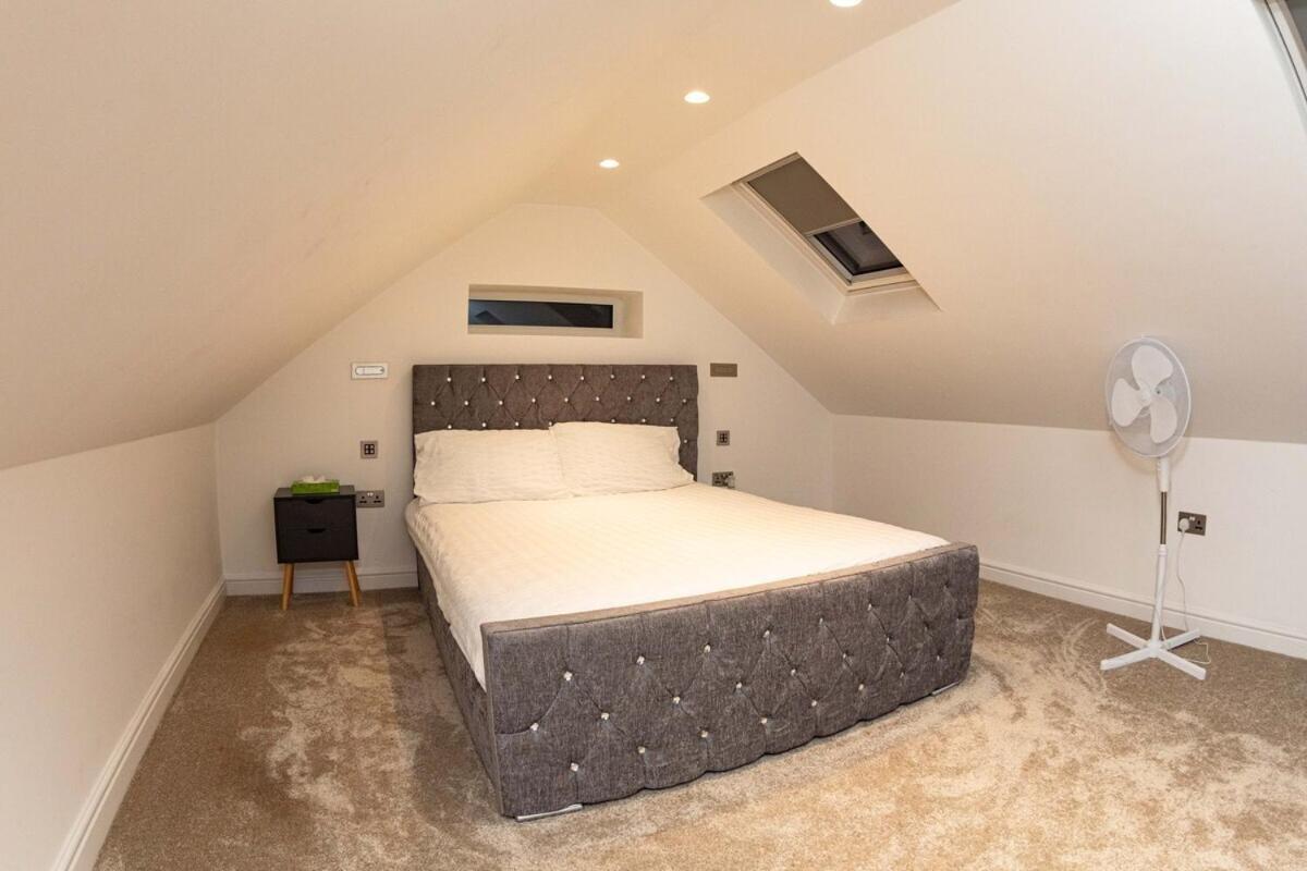 Bonneville House, Private Jacuzzi And Modern Interior Holiday home *