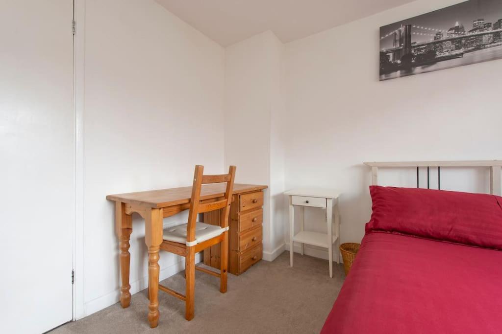 Lovely 2-bed 15 Minutes To