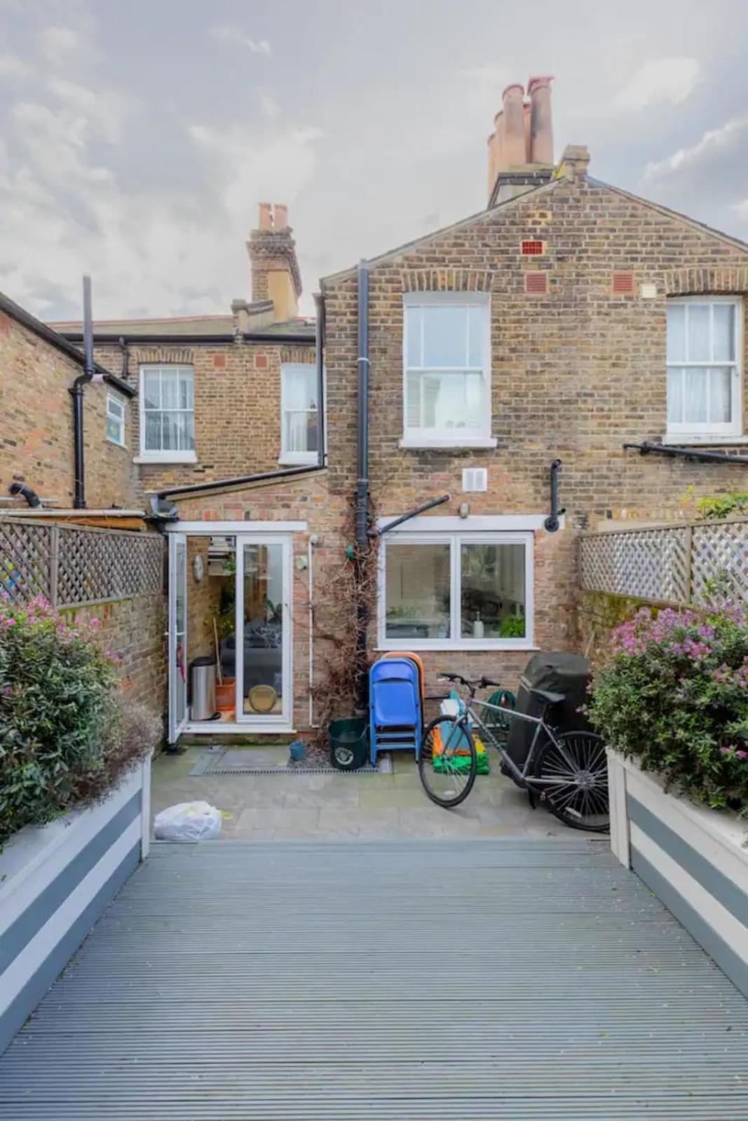 Holiday home Beautifully Designed 2bd House - By Queen's Park! *