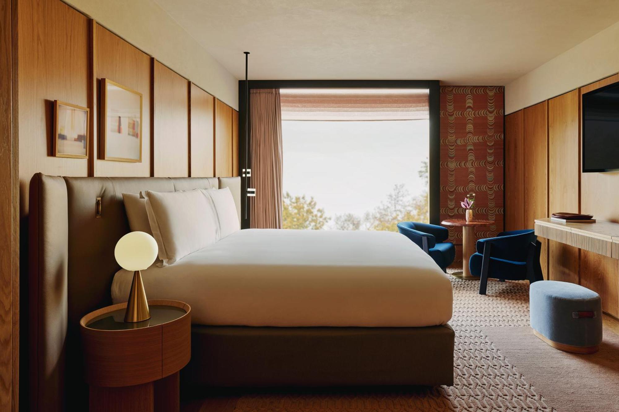 The Emory, Maybourne Collection Hotel