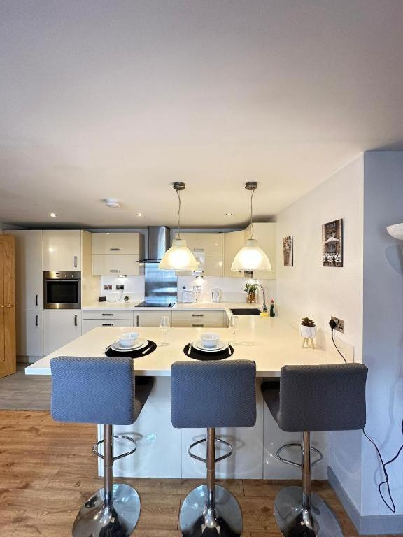 Apartment Two Bedroom In Fulham *