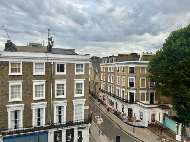 Hyde Park 3 Bedroom Flat Apartment *