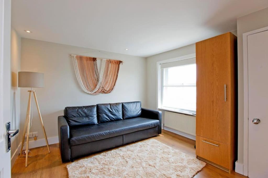 Imperial Hogarth Road -4th Floor Apartment *