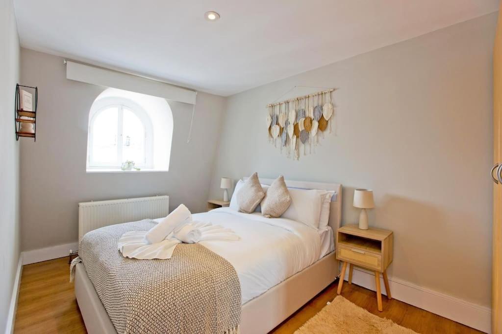 Apartment Imperial Hogarth Road -4th Floor London