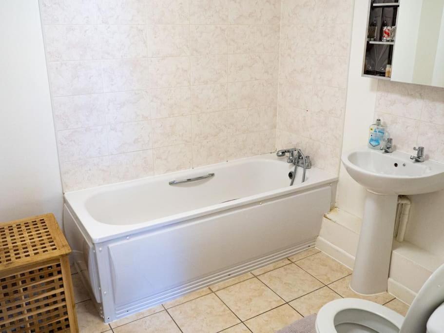 Apartment Adorable Hackney Flat With Balcony London