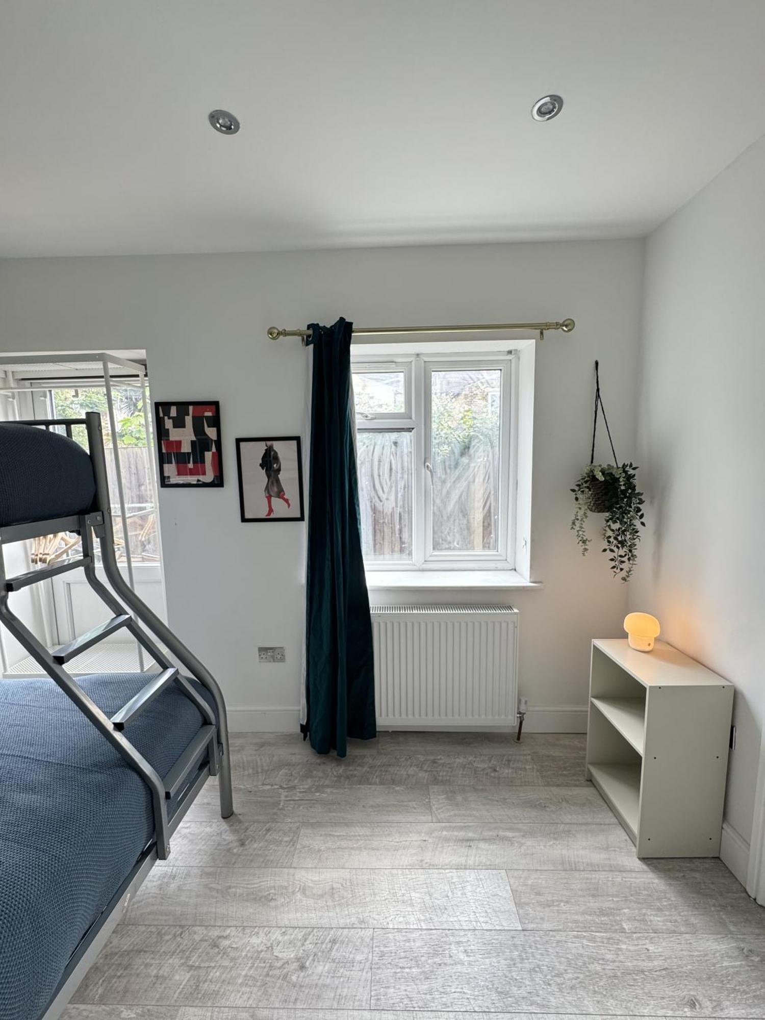 Pensión En-suite Bedroom For Up To 4! Sofa Bed - Near Stratford Londres
