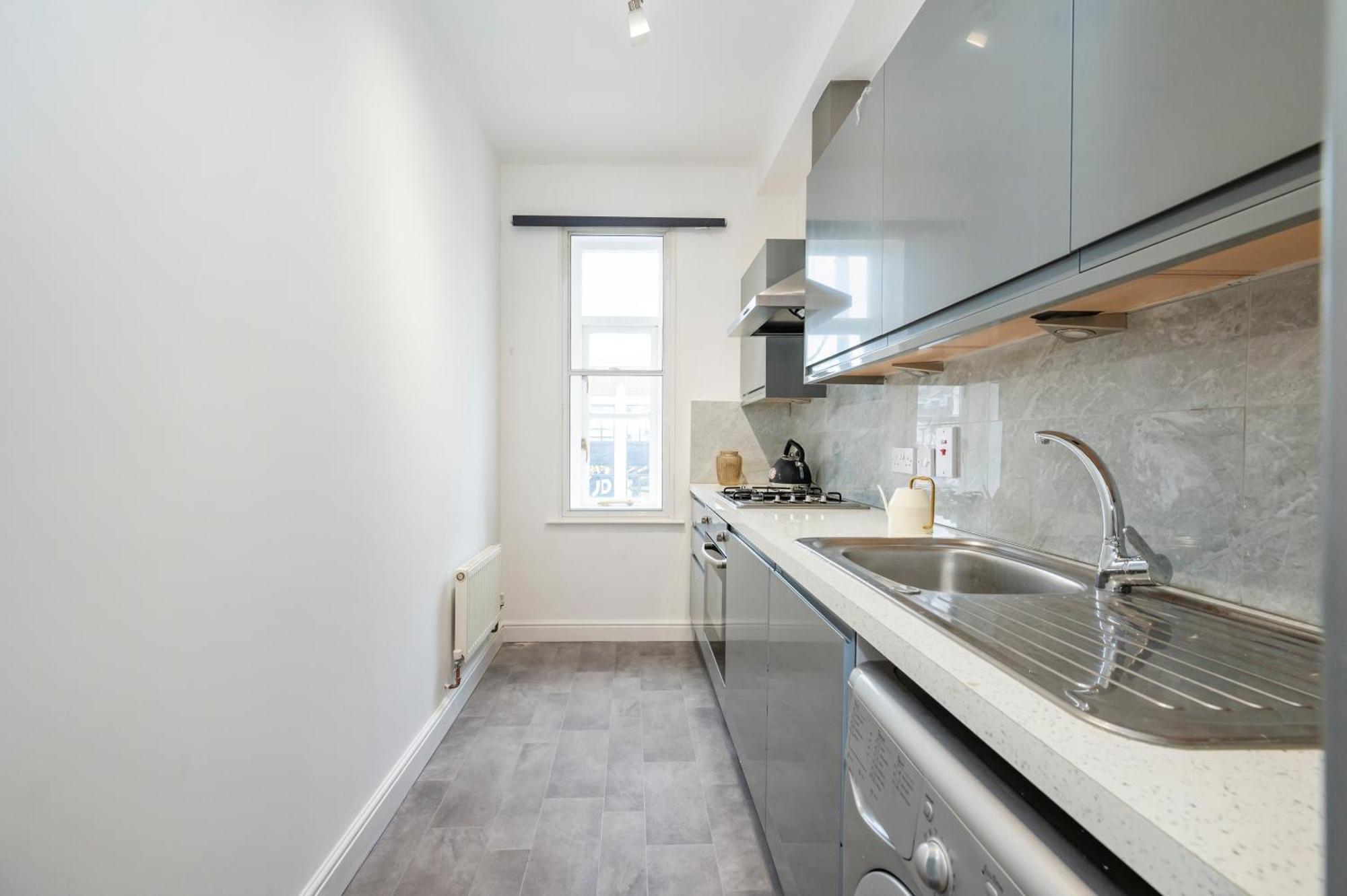 Beautiful Flat Near The Center 11 Min By Tube * Londen