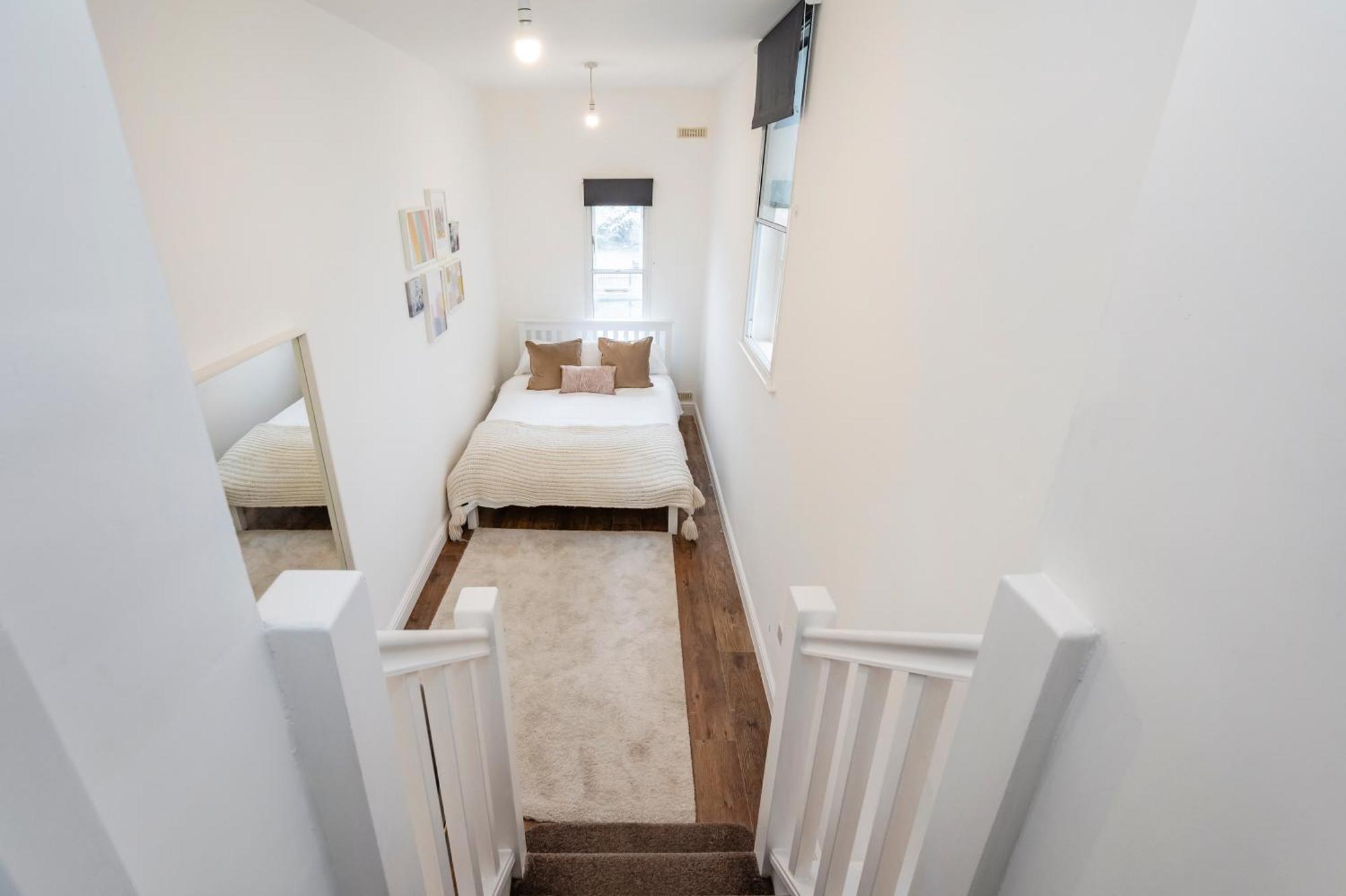 Beautiful Flat Near The Center 11 Min By Tube Appartement Londen