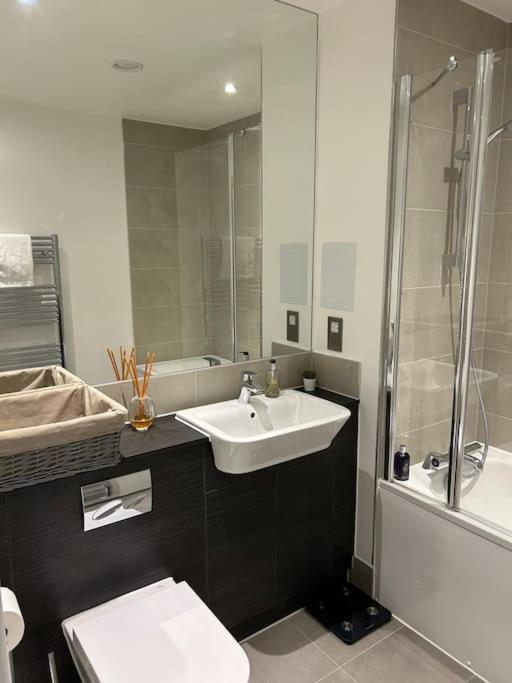 Luxury 2 Bed 2 Bath Cntrl Apartamento Londres