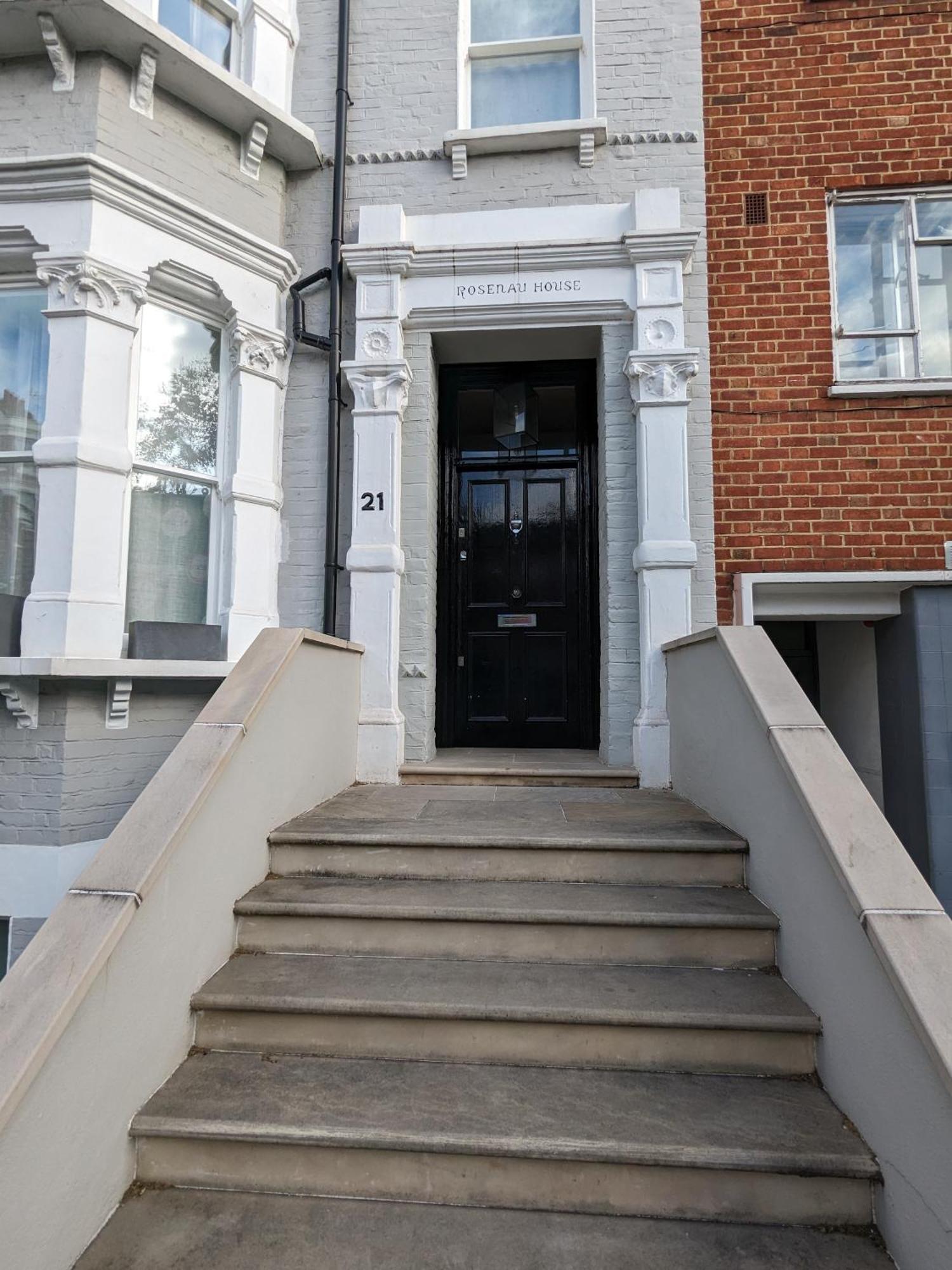 Charming Bright 2-bed Heritage Flat, Battersea Park, Apartamento