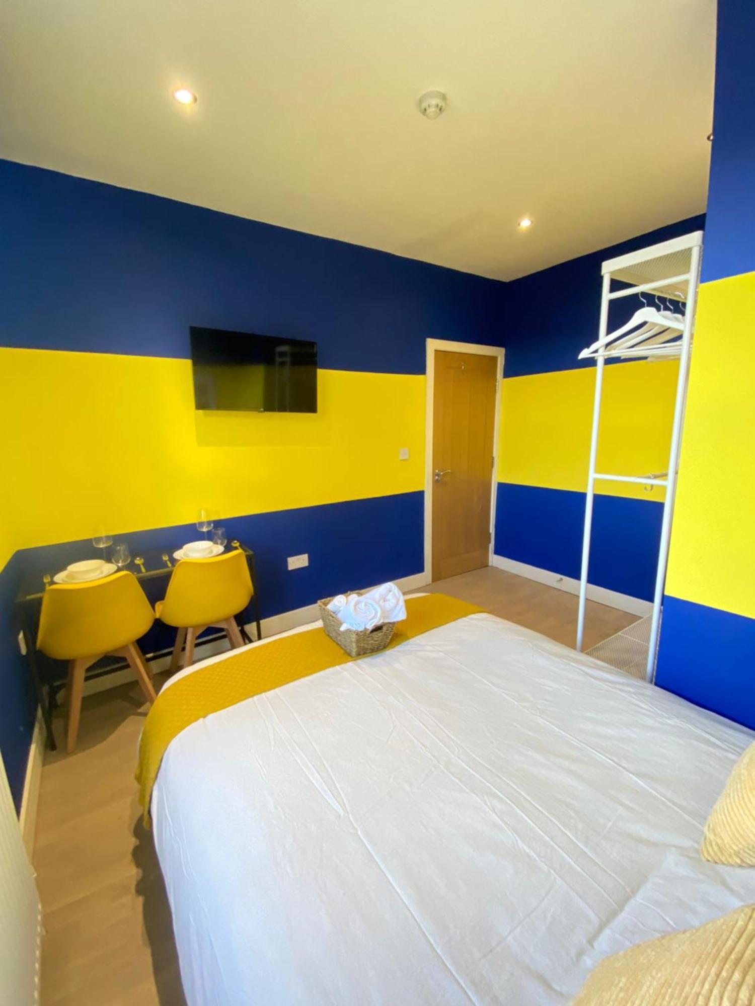 Cozy En-suite Near Stratford Guest house