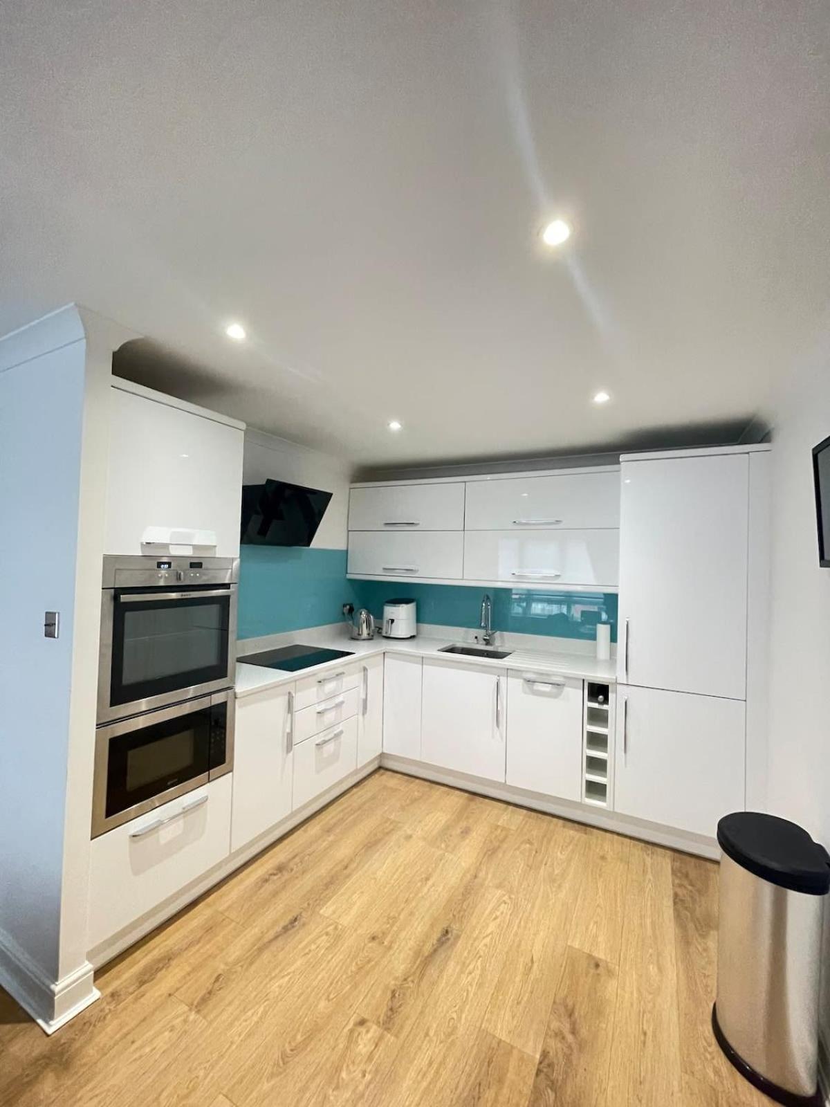 Apartment Chic 1bd Flat - 10 Minutes To Victoria Park! *