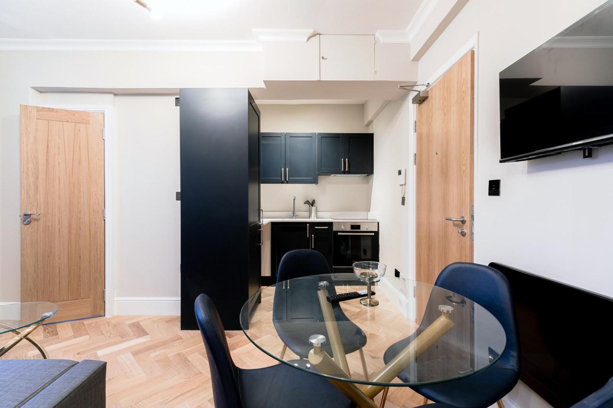 Bright Near Marble Arch And Hyde Park * Londen