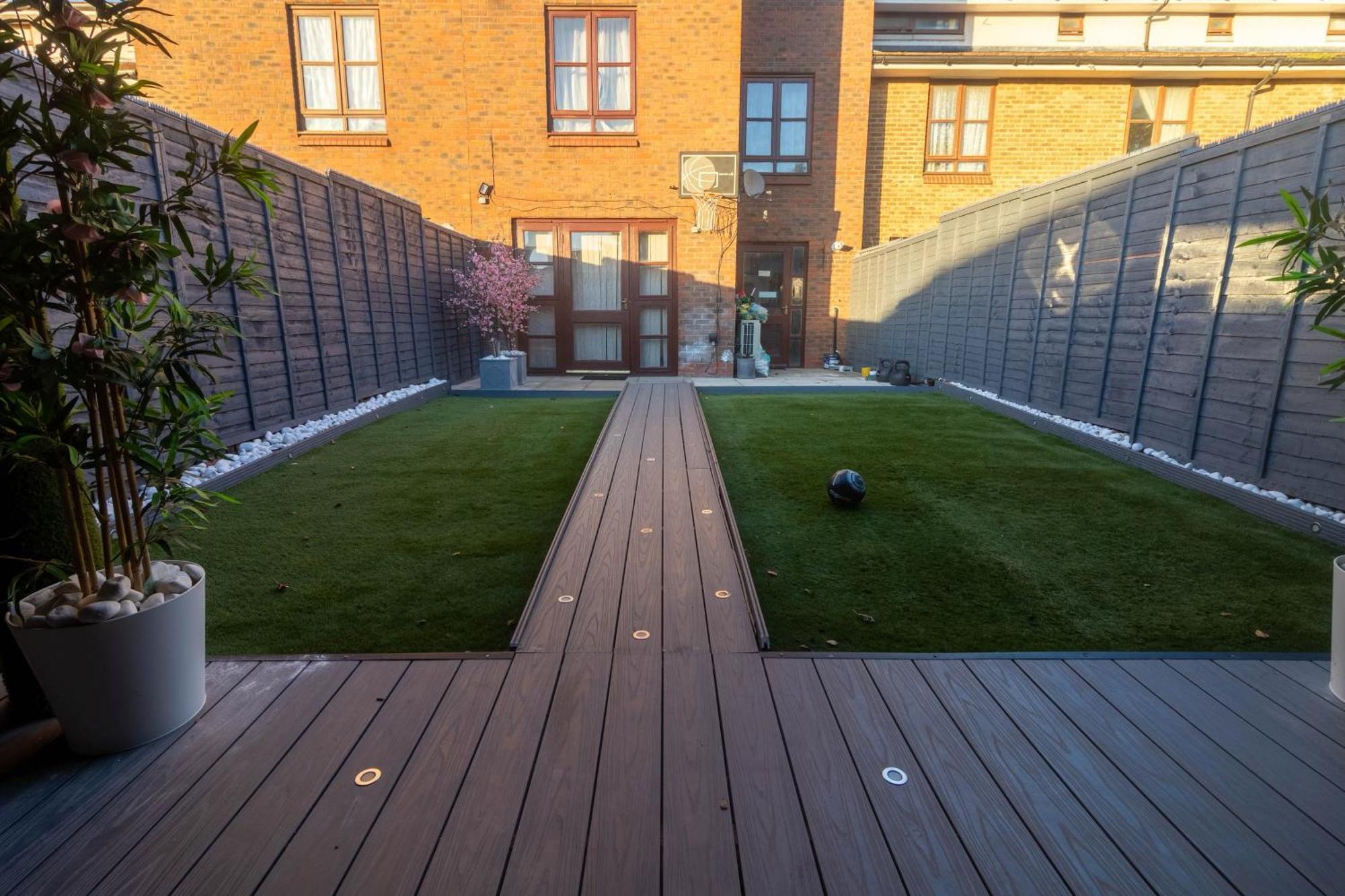 Wembley Serviced By Solara - Free Parking - By Wembley Stadium - Private Garden London