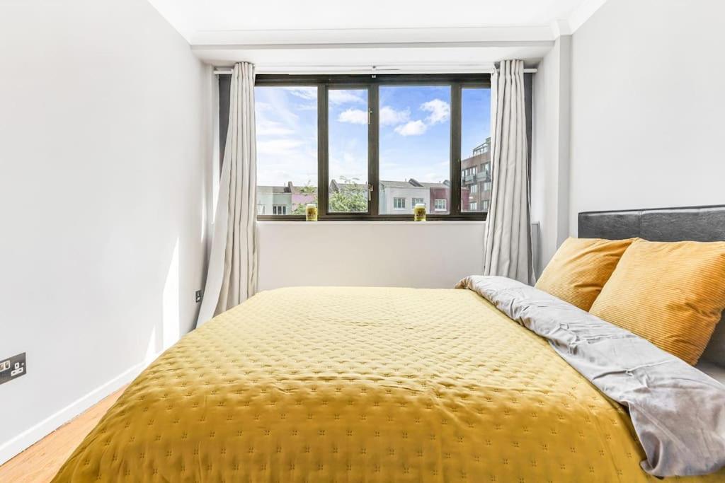 Luxstay Earls Court - Sleeps Up To 7 * London
