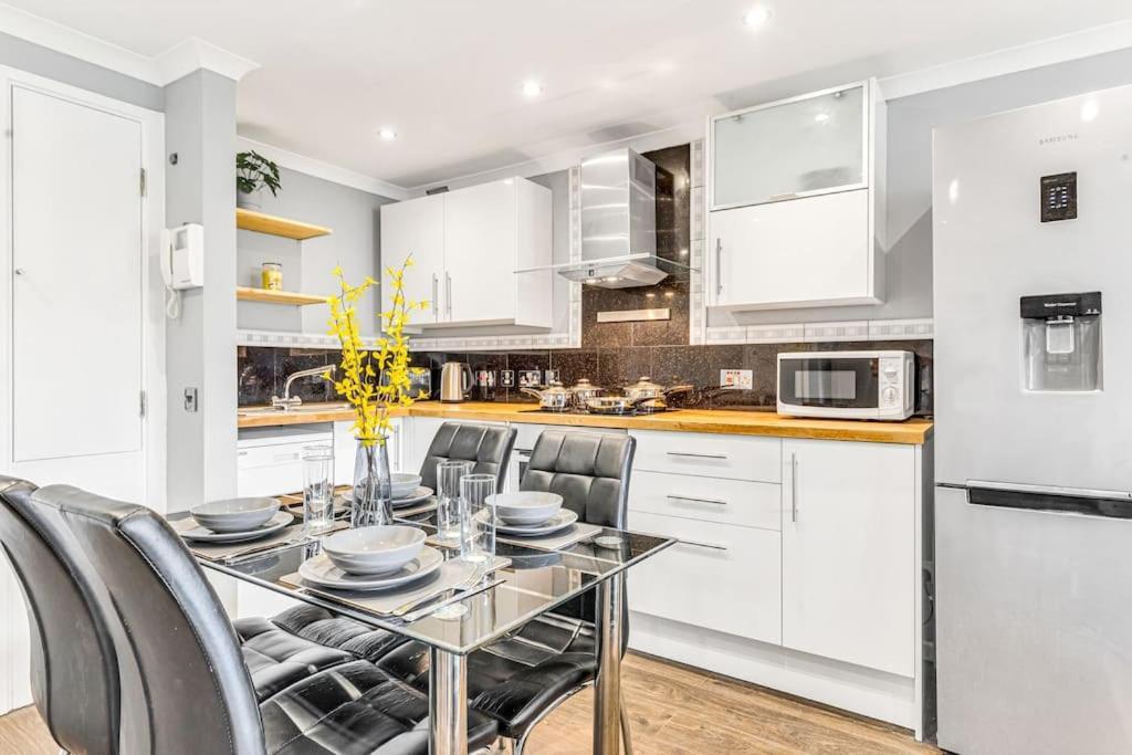 Apartment Luxstay Earls Court - Sleeps Up To 7 *
