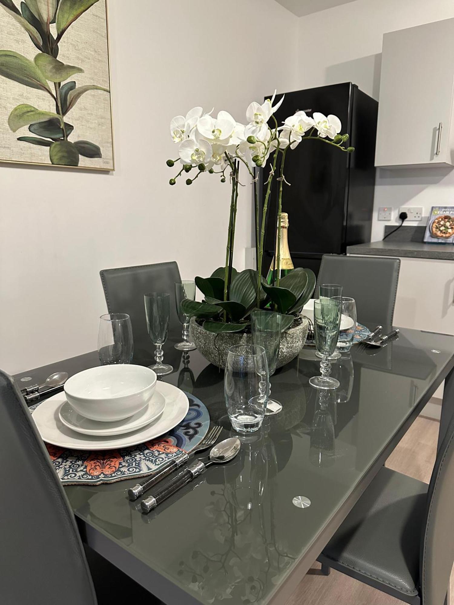 Artistic Flat Apartment *