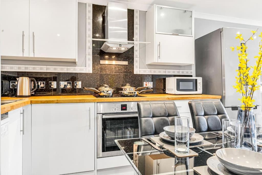 Luxstay Earls Court - Sleeps Up To 7 *