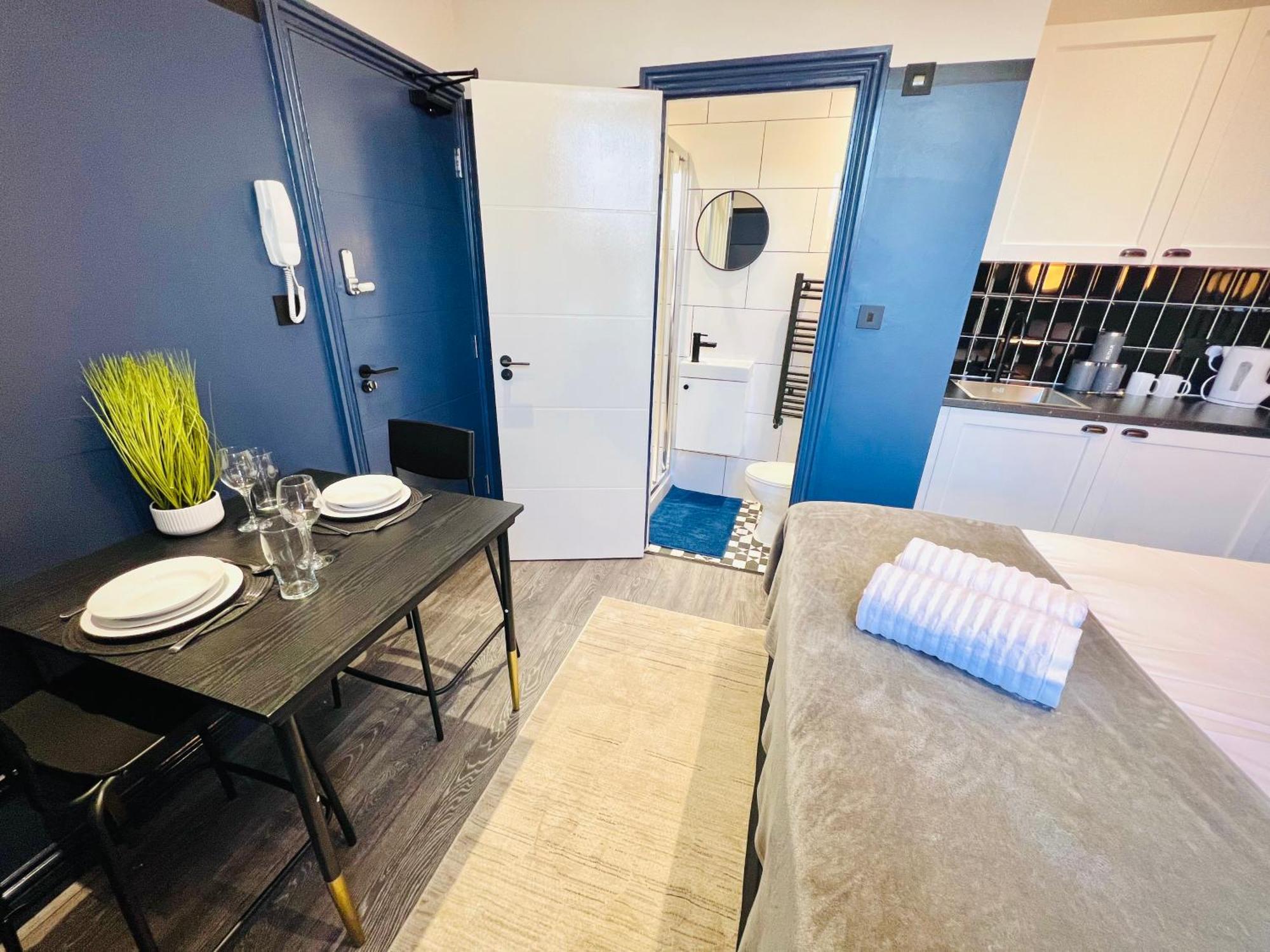 61 Studio, Ideal For Tourists High Recommend!!! London