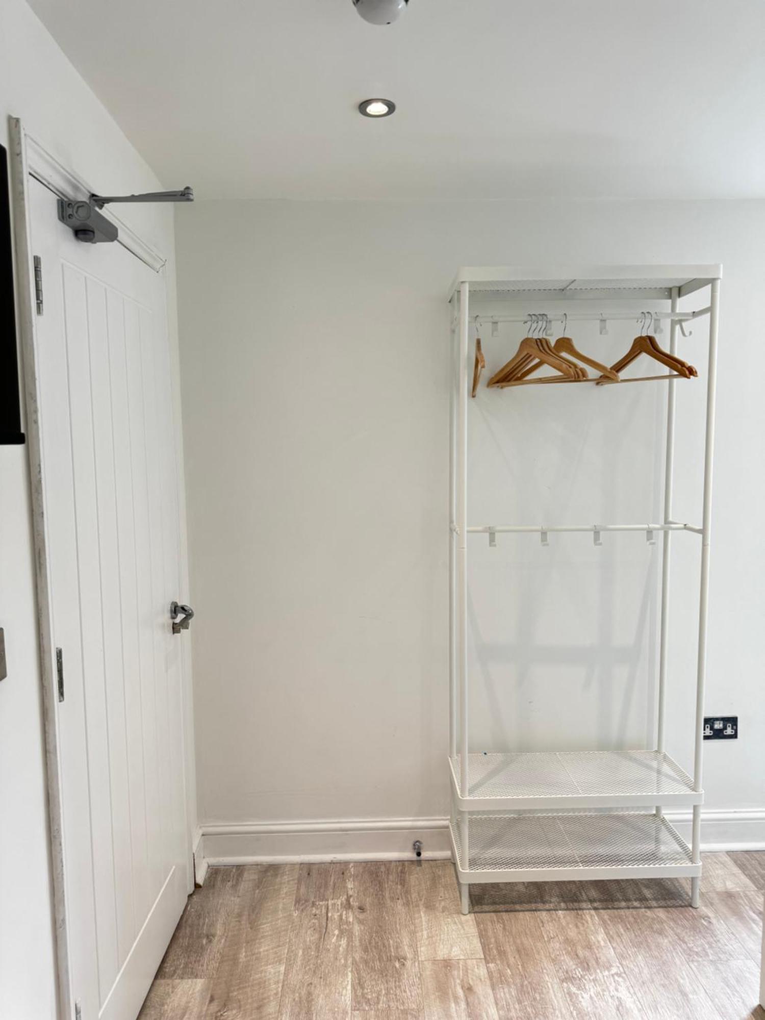 En-suite Bedroom For Up To 4! Sofa Bed - Near Stratford Guest house London