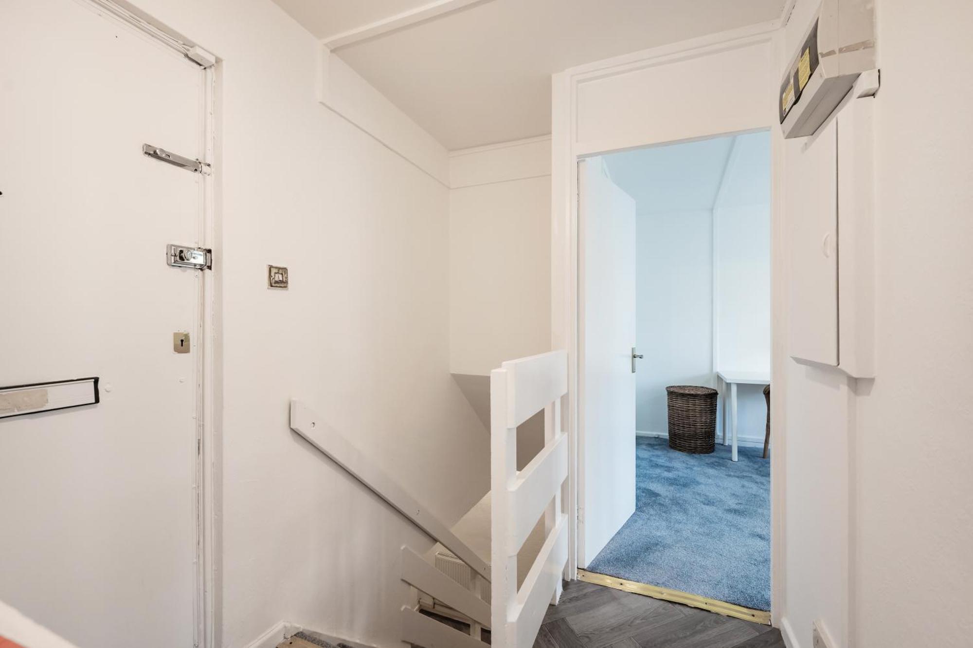 3 Bed Flat Near Paddington Apartment