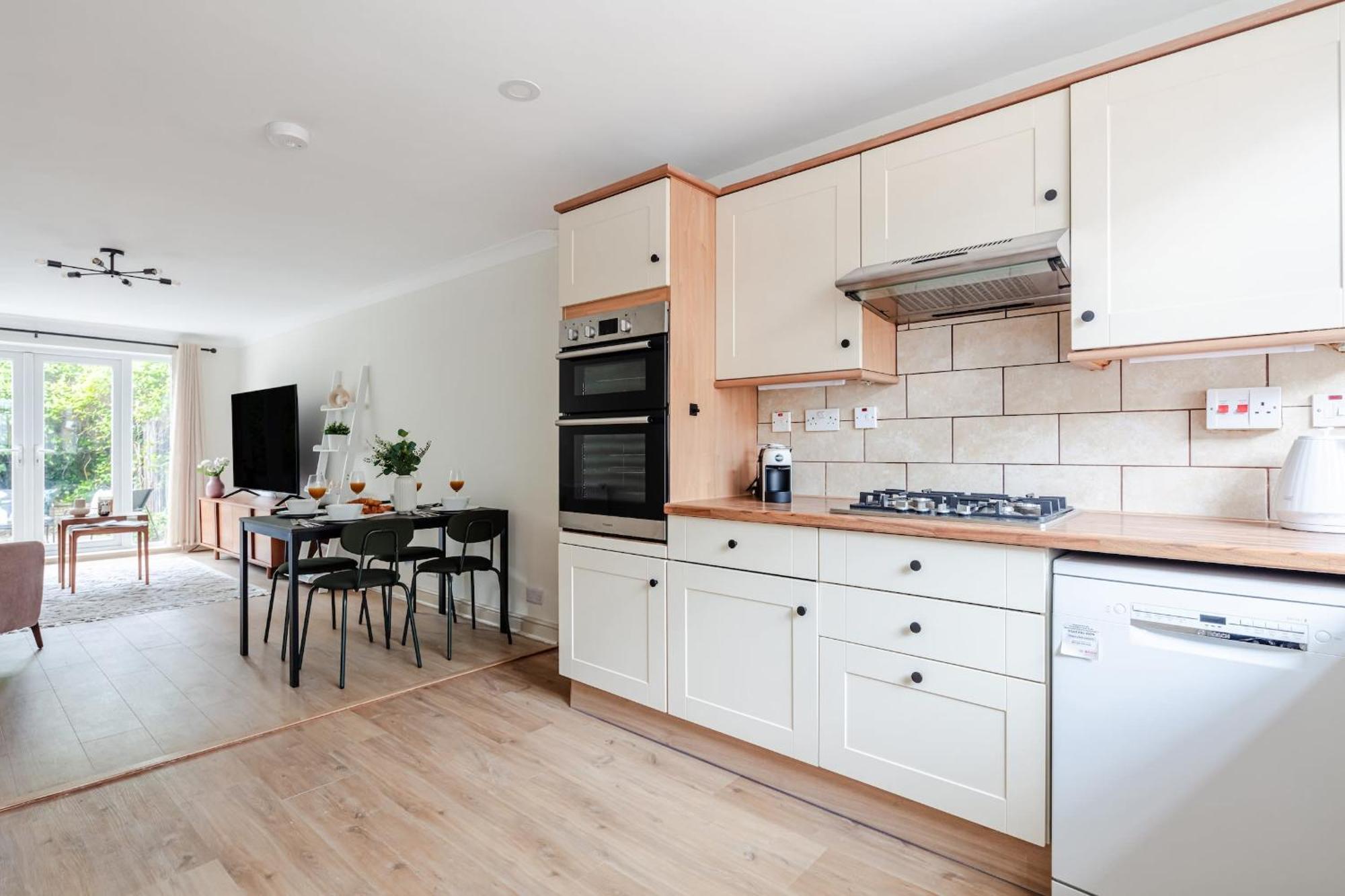Appartement River Thames & Tate Britain - 4br With Patio - Cityapartmentstay Londen