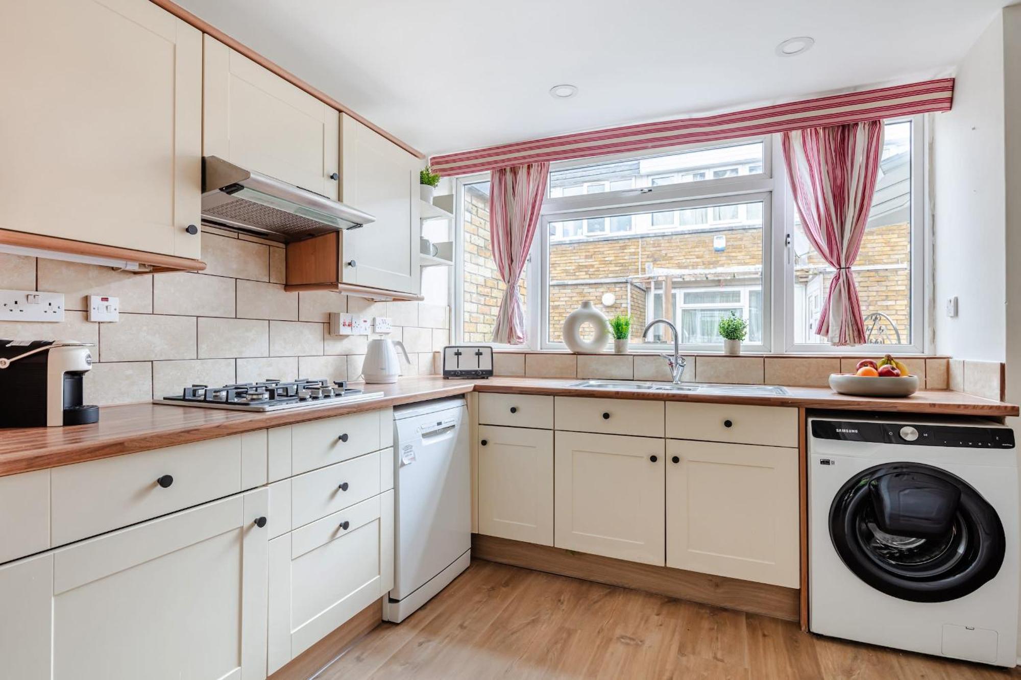 Appartement River Thames & Tate Britain - 4br With Patio - Cityapartmentstay Londen
