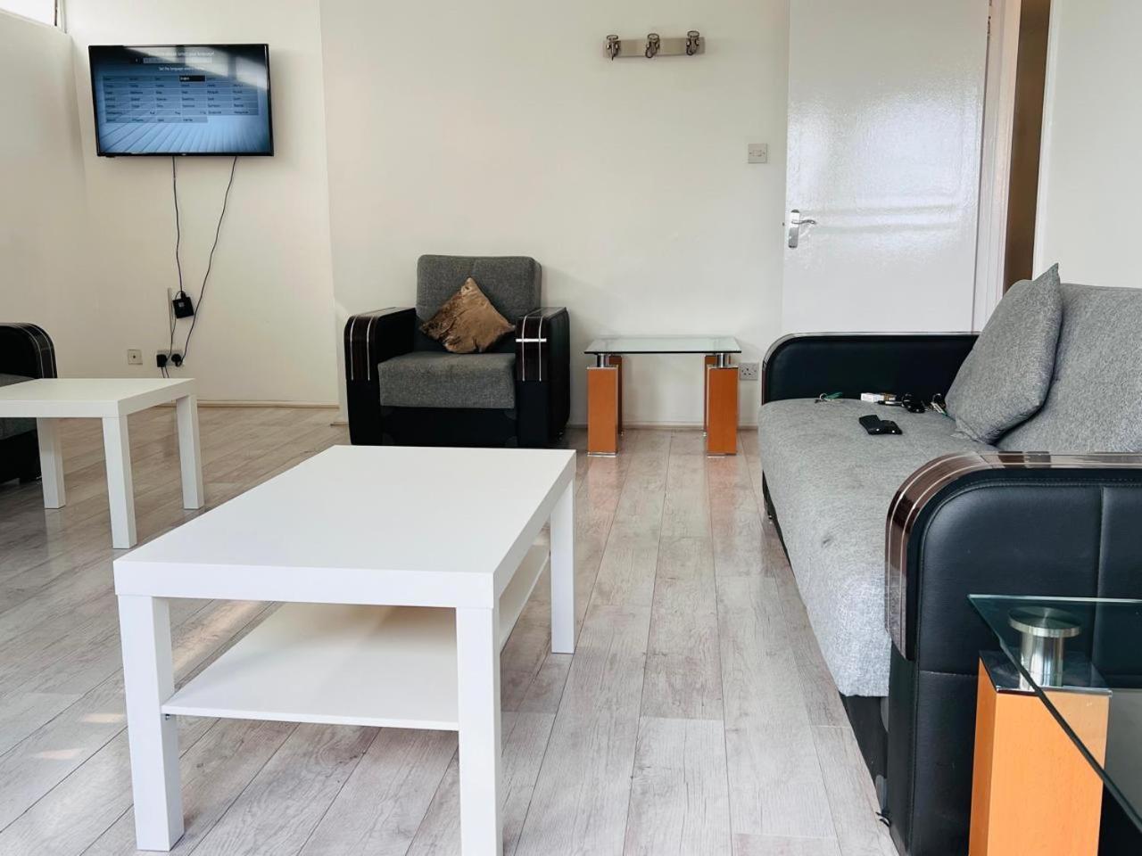 Queens Way Apartamento *