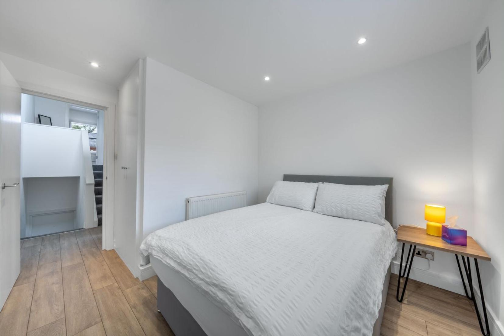 Modern Split Level 2br Spacious Maida Vale Appartement Londen