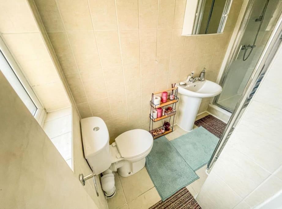 1 Bed * London