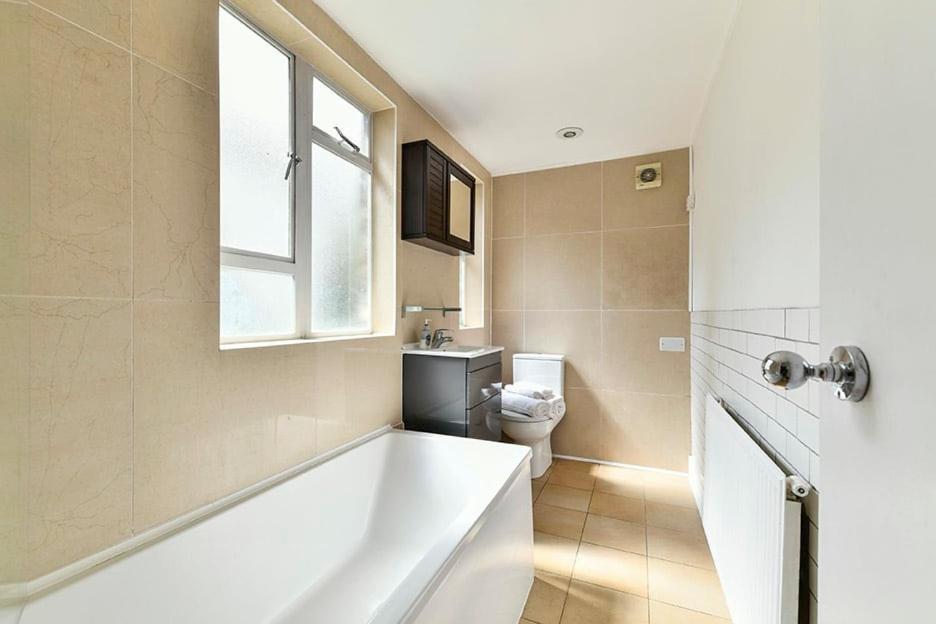 Fairway Hosting - No27 London