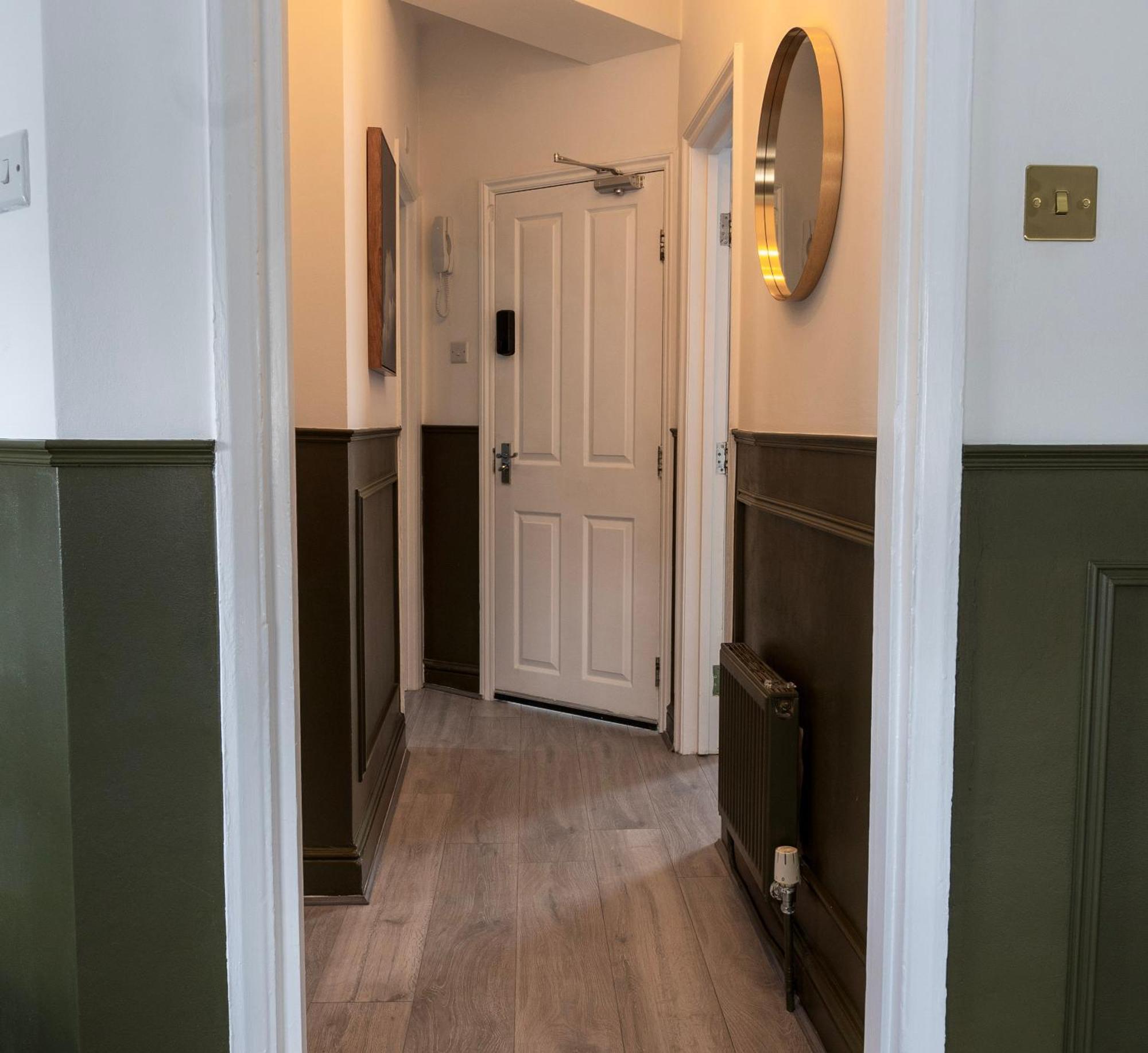 5c- Stylish Urban Retreat - Spacious 2 Bed Flat * Londen