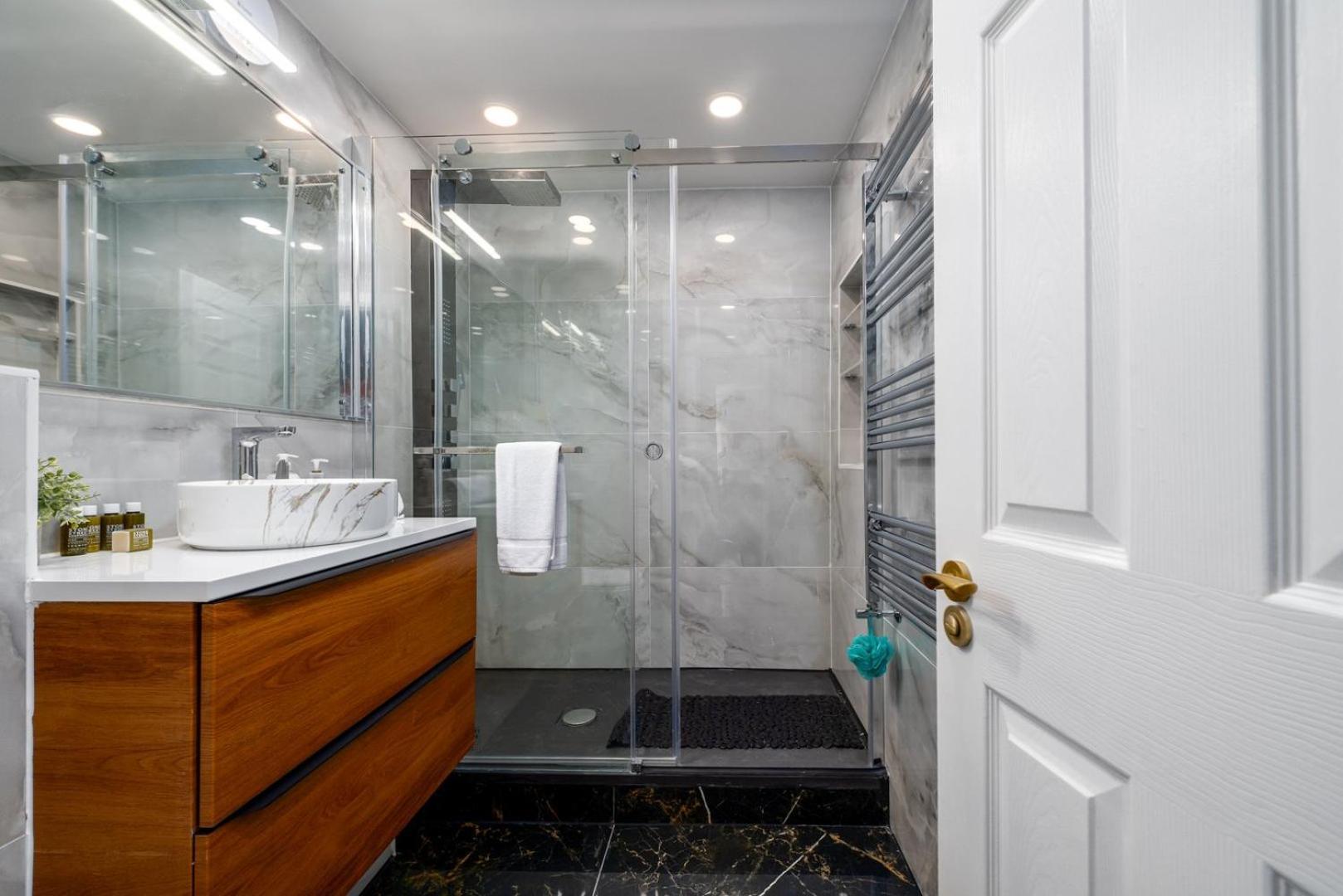 Guestready - Stylish With Parliament Views Apartment