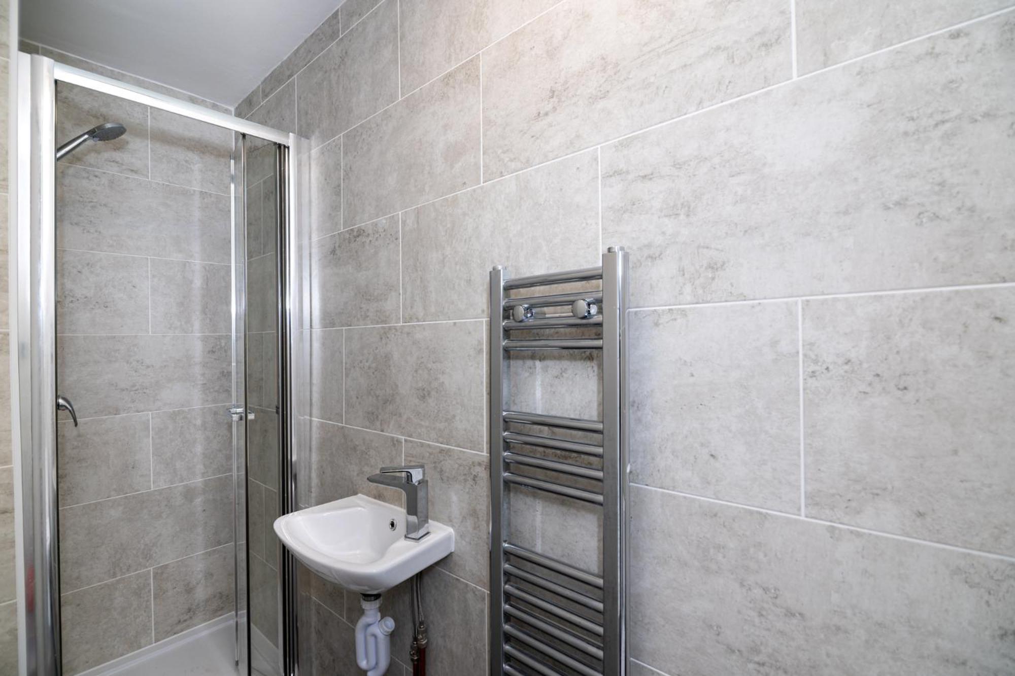 Fantastic House New Refurbished * London