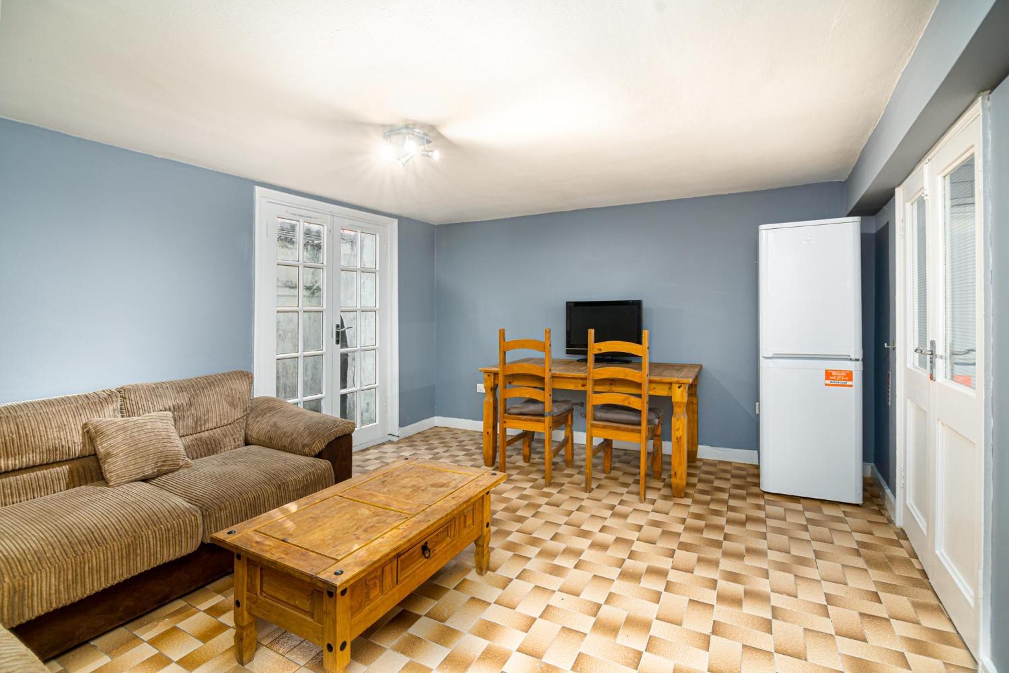 Fantastic House New Refurbished *