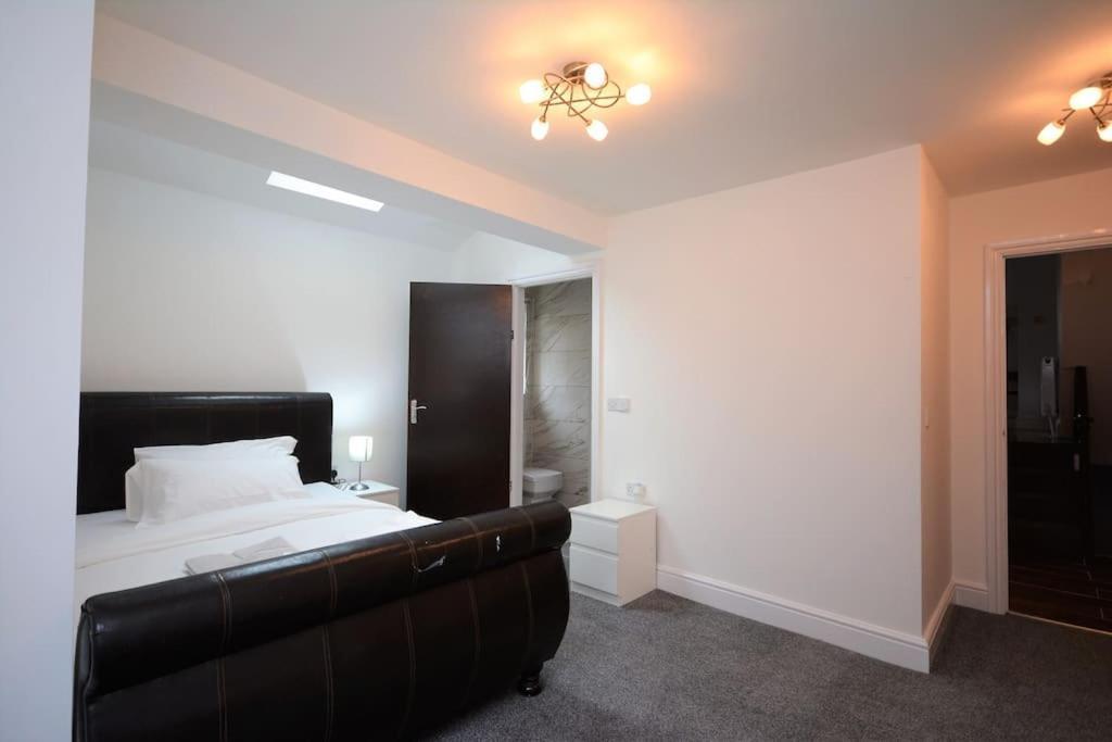 Lovely 4bedroom *