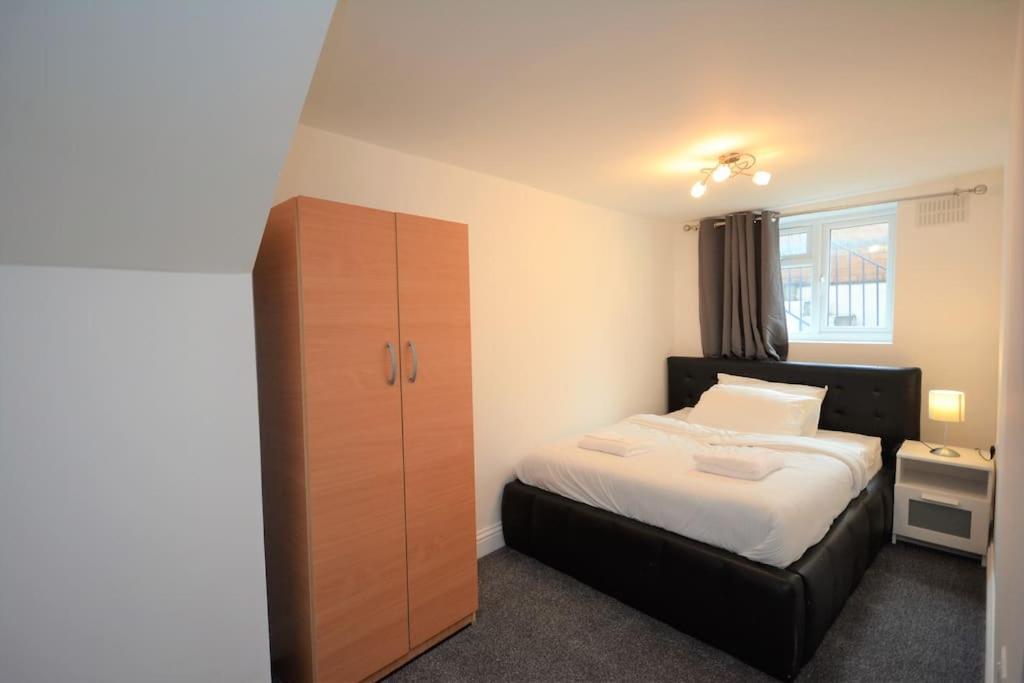 Lovely 4bedroom London
