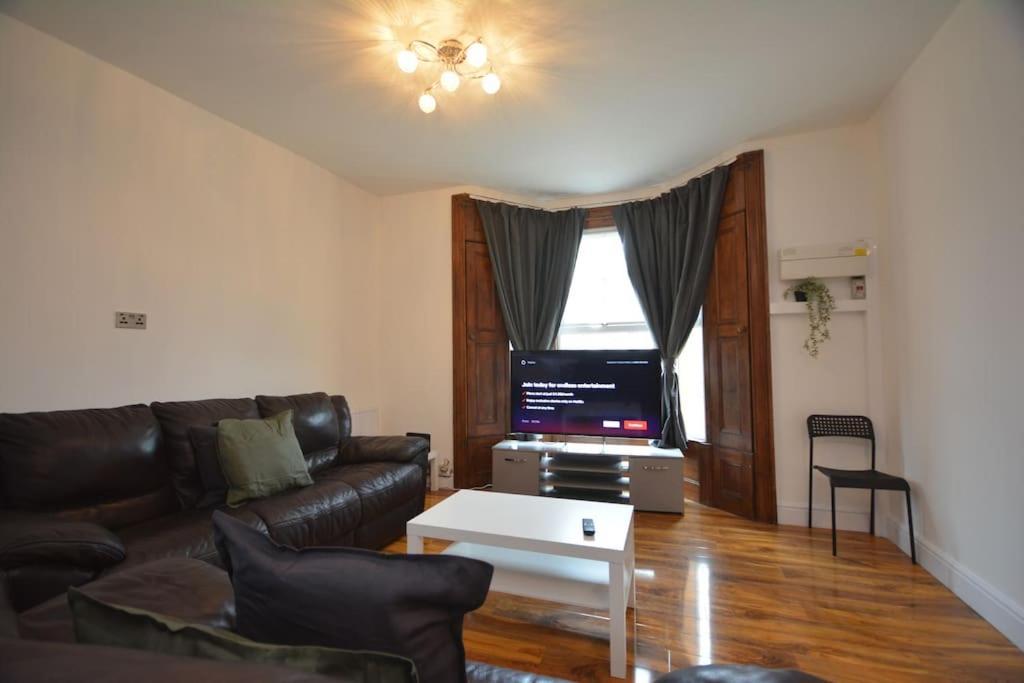 Lovely 4bedroom * London