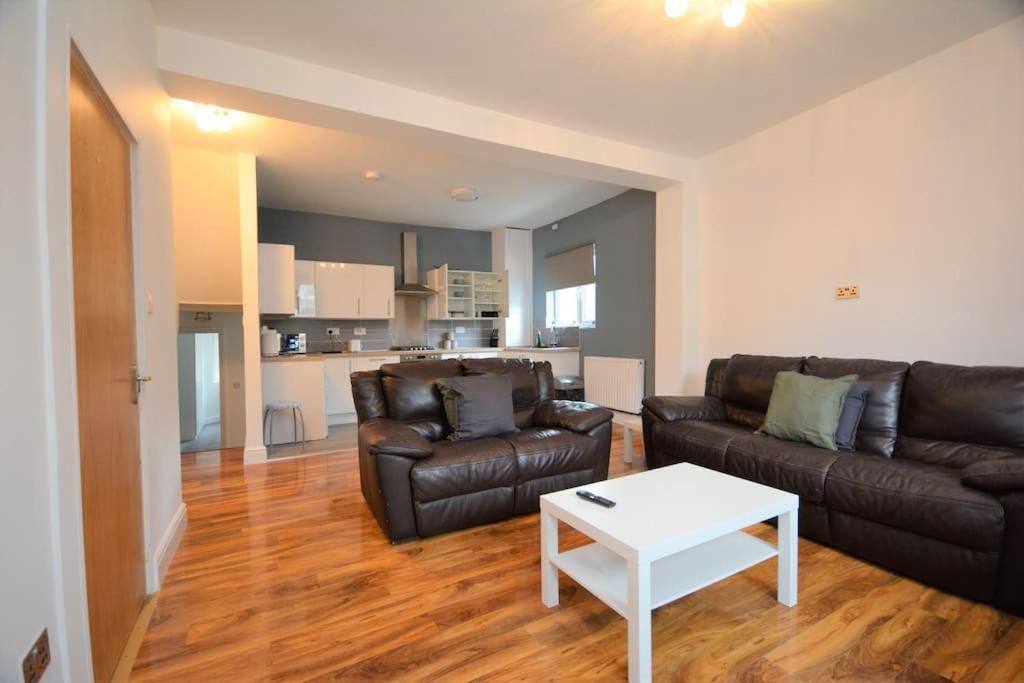 Apartment Lovely 4bedroom *