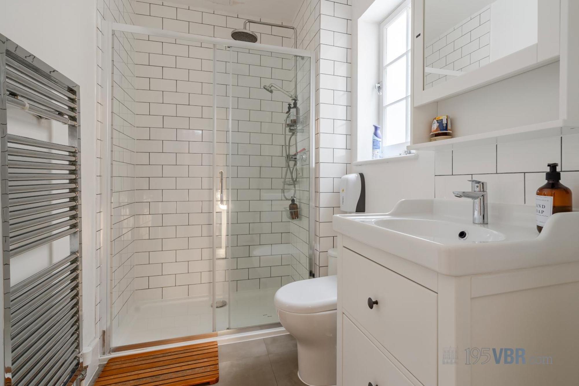 193vbr With Shared Bathrooms *