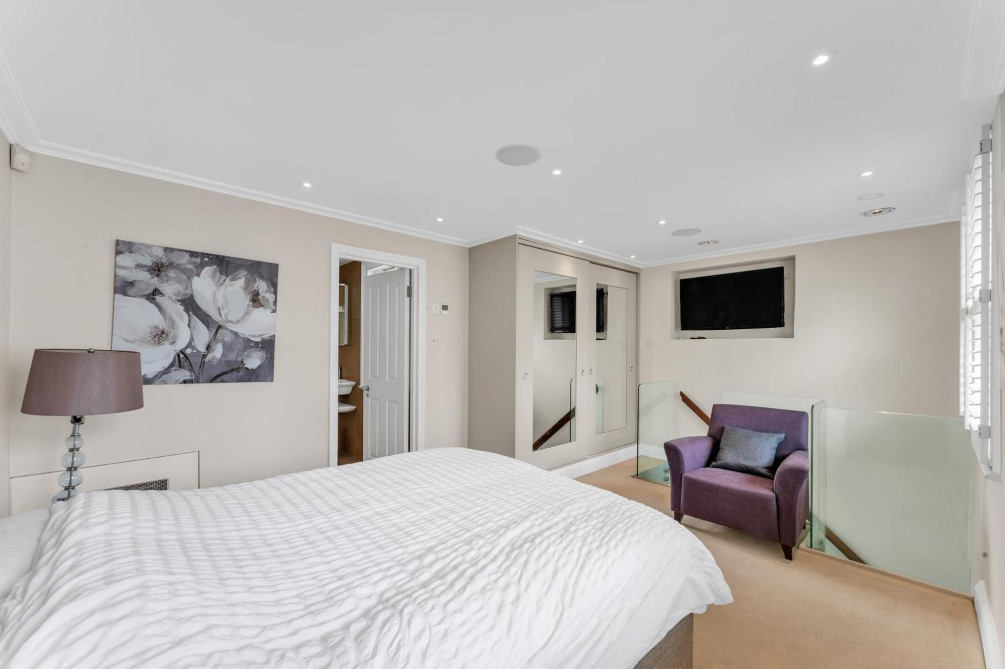 3-bed Grand Triplex In Westminster * Londres