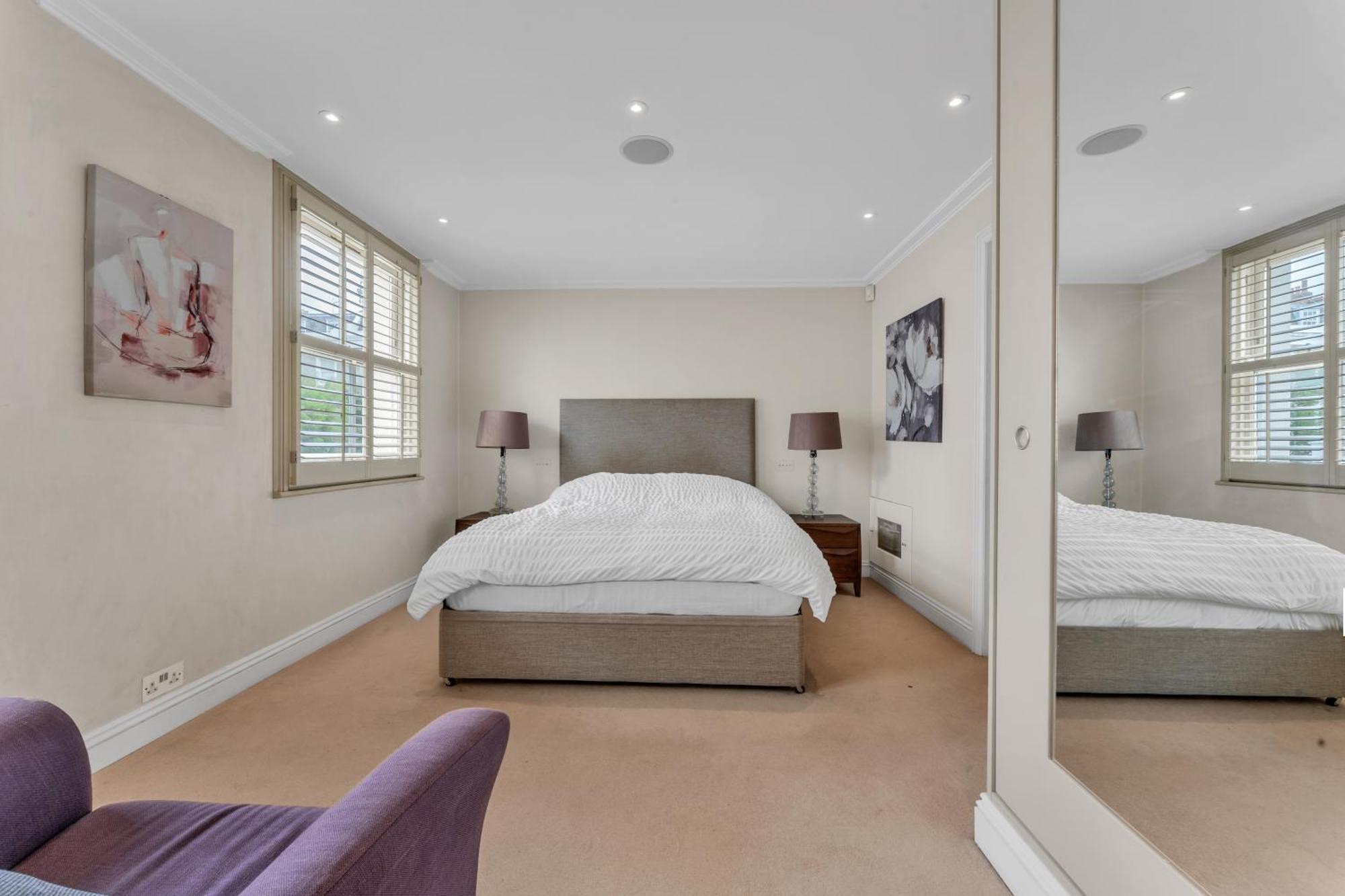 Apartment 3-bed Grand Triplex In Westminster *
