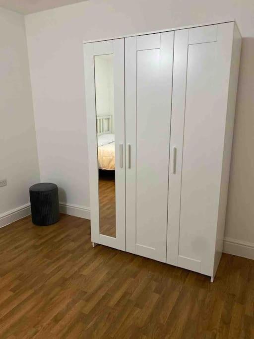 Apartment Heart Of Streatham High Street London
