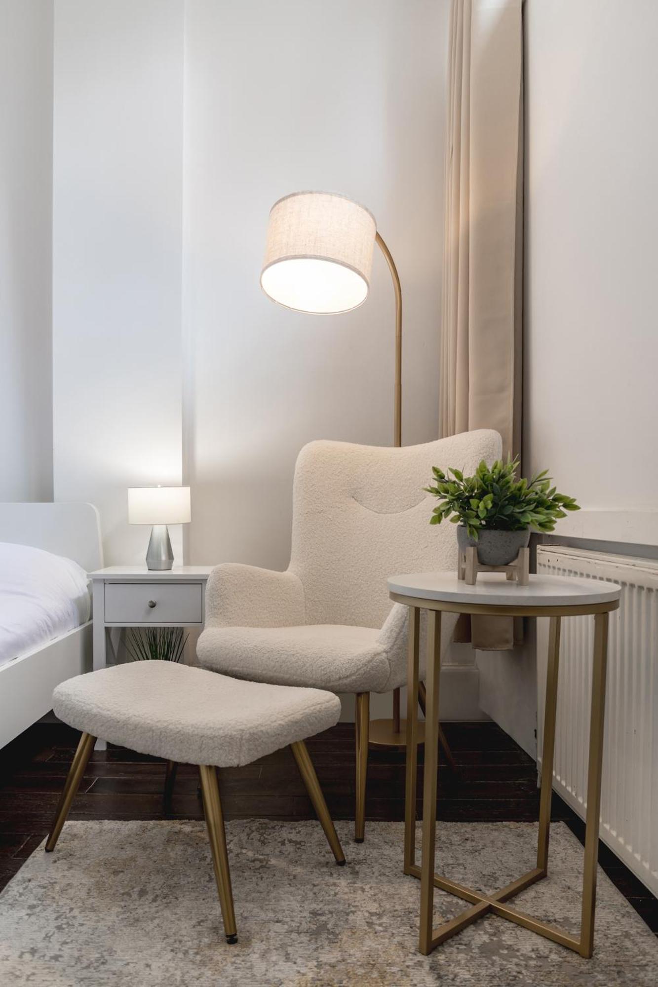 Stylish By Eye With A Small Garden * London