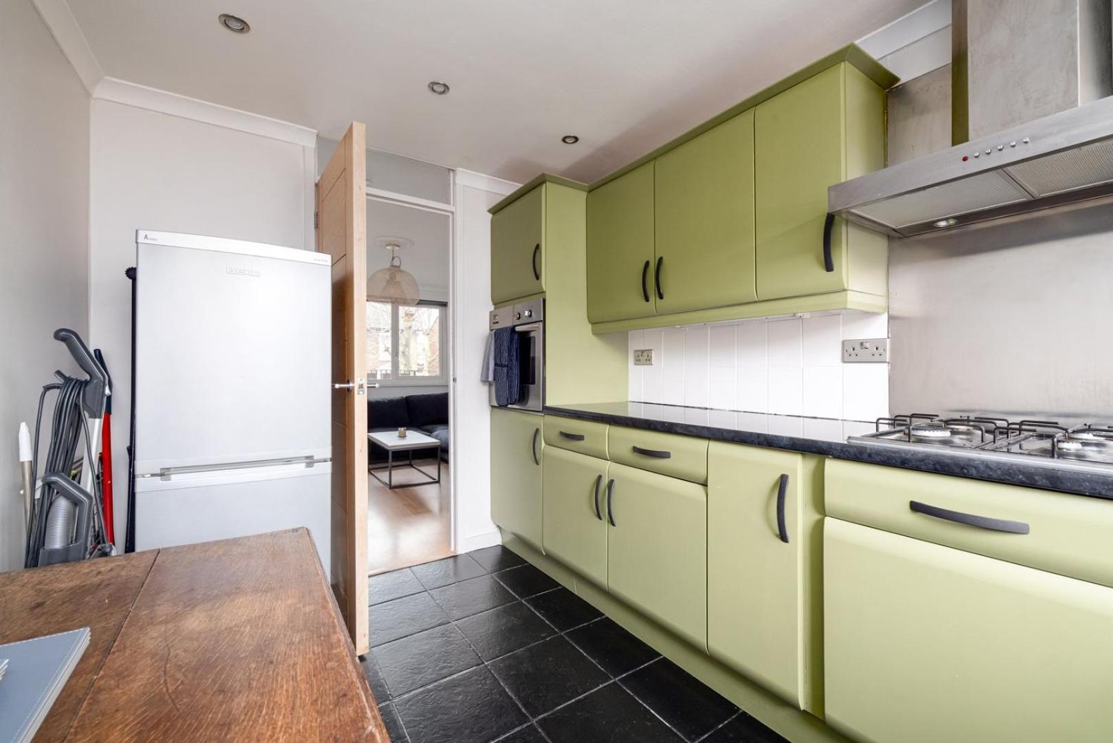 Guestready - Cosy Nest With Balcony In Appartement Londen