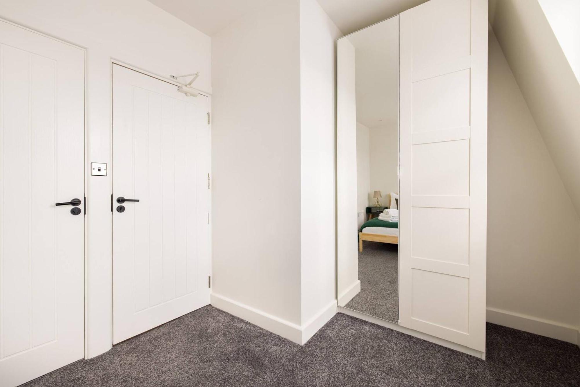 Wild Roses Serviced - Chelsea Appartement *